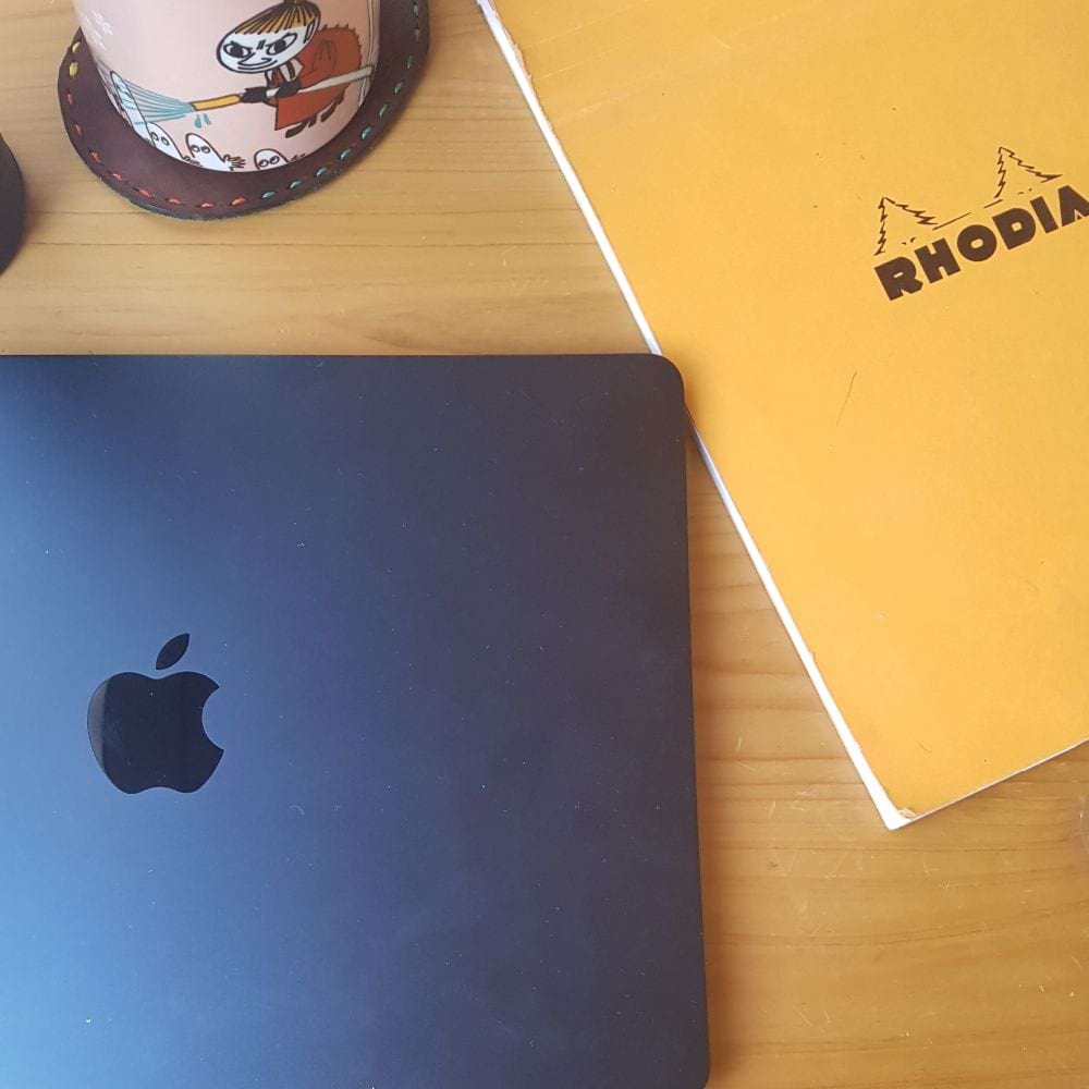【ふらかつ】八王子市　市民センター1　MacBookAir　Rhodia　方眼紙ノート