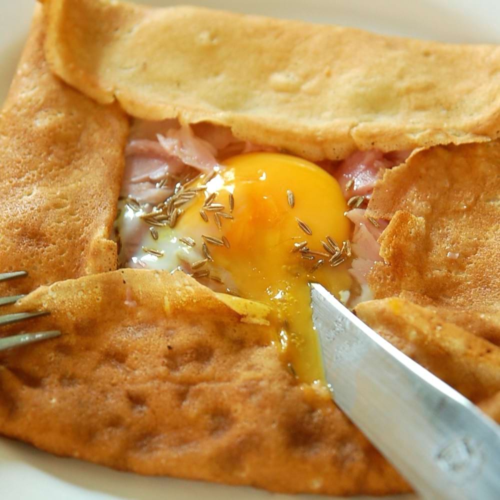 八王子　フランス　マルディ・グラ　クレープ　【ふらかつ】